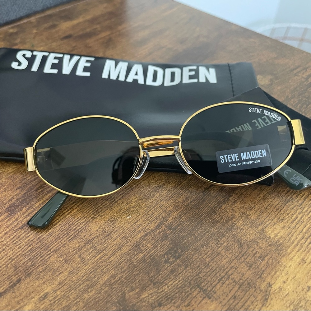 Steve Madden Mystie Sunglasses Gold